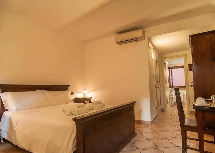 Umbrian Concierge - Rocca 3*