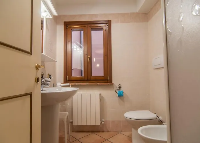 Umbrian Concierge - Rocca Πανσιόν 3*