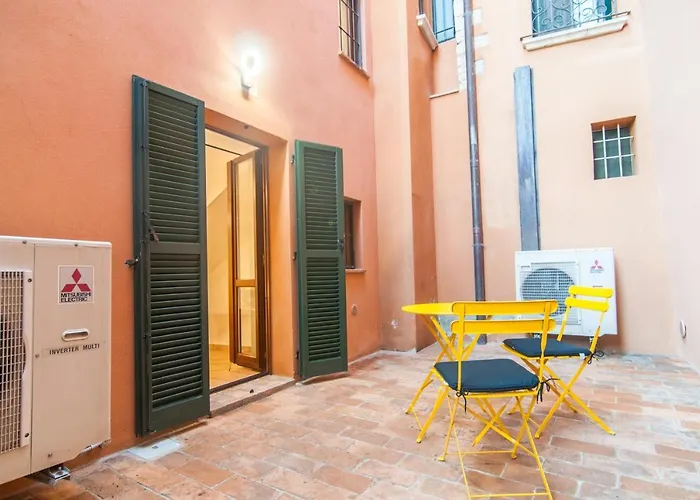 Πανσιόν Umbrian Concierge - Rocca 3*